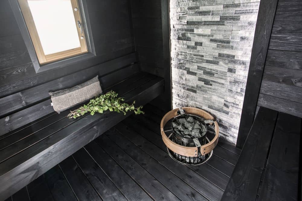 Электрическая каменка Harvia Cilindro PC90E 9,0 kW в интерьере 