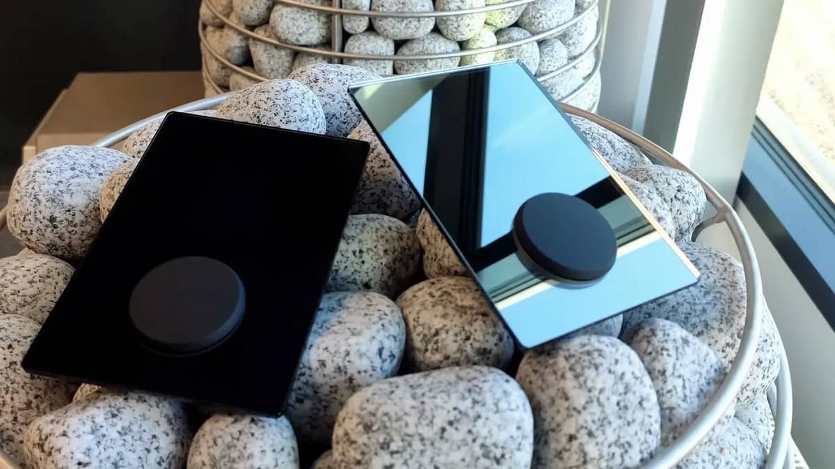 Пульт управления Huum WIFI из черного стекла